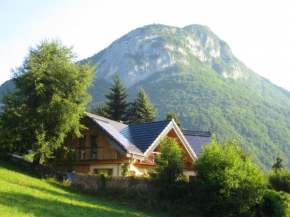 Chalet de 2 chambres avec vue sur le lac jardin amenage et wifi a La Thuile